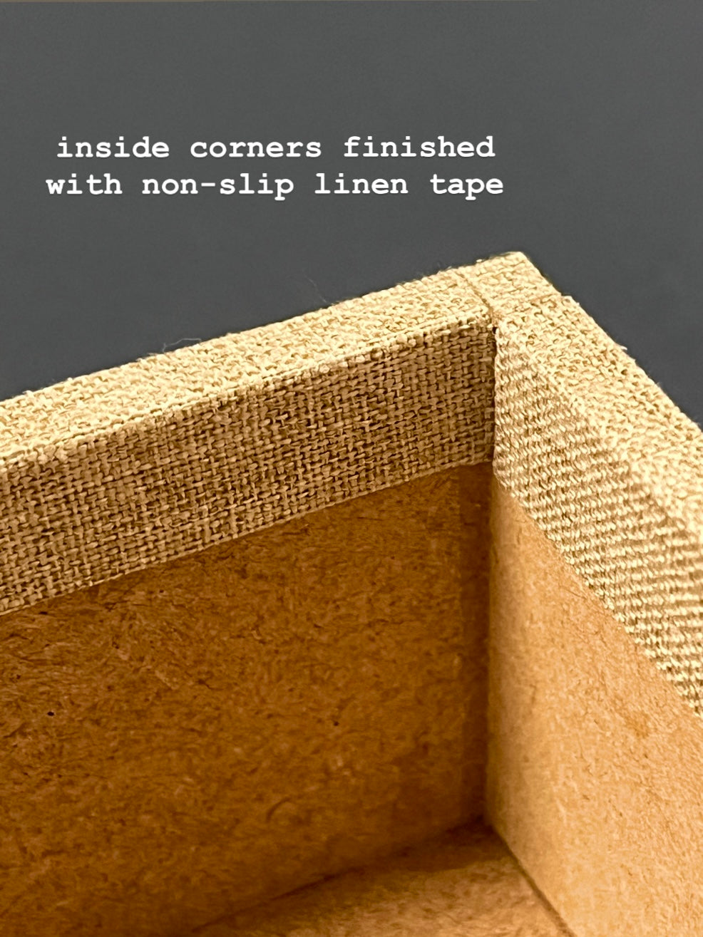 AMBAR_TISSUE_BOX_CORNER_LINEN