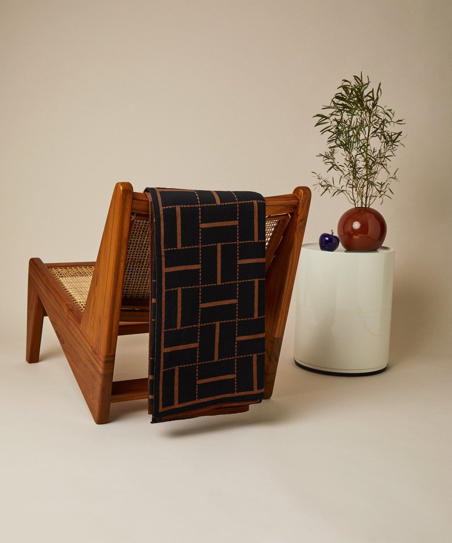 Biombo Merino Wool Blanket- Cocoa - Ambar Homeware throw  - knitted throw - French chair