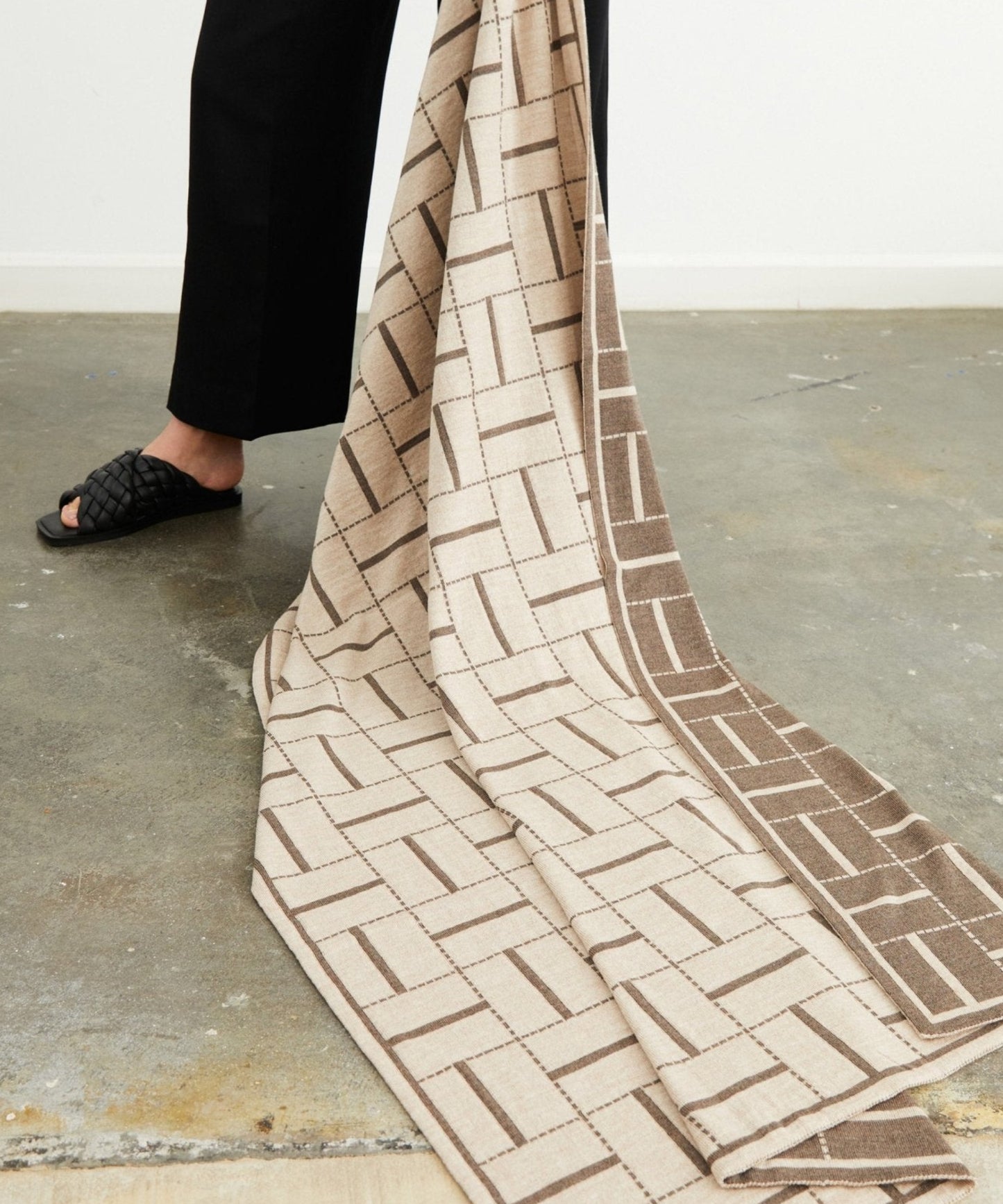 Biombo Merino Wool Blanket - Concrete - Ambar Homeware - House