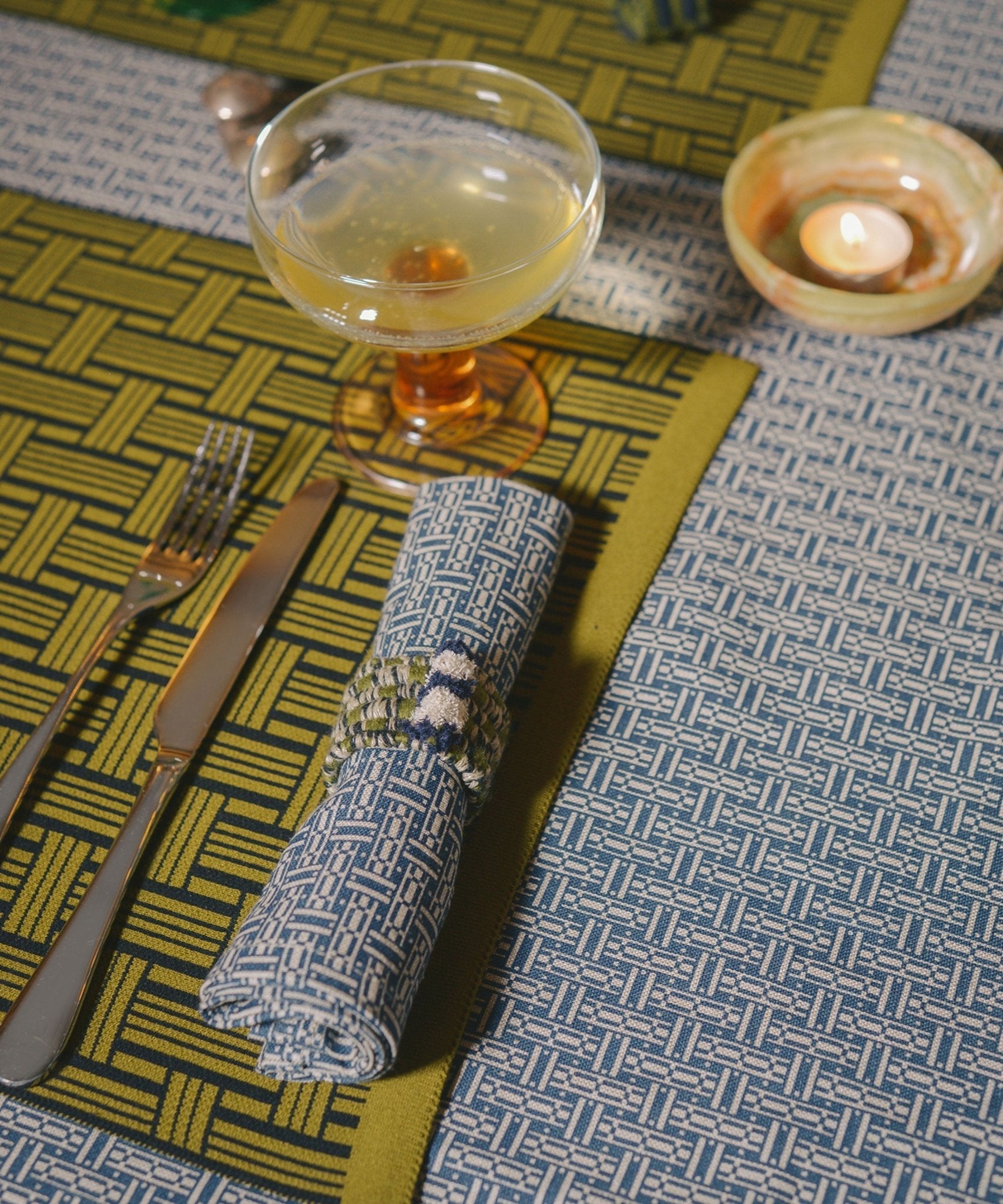 table setting dinner party - Ambar Homeware